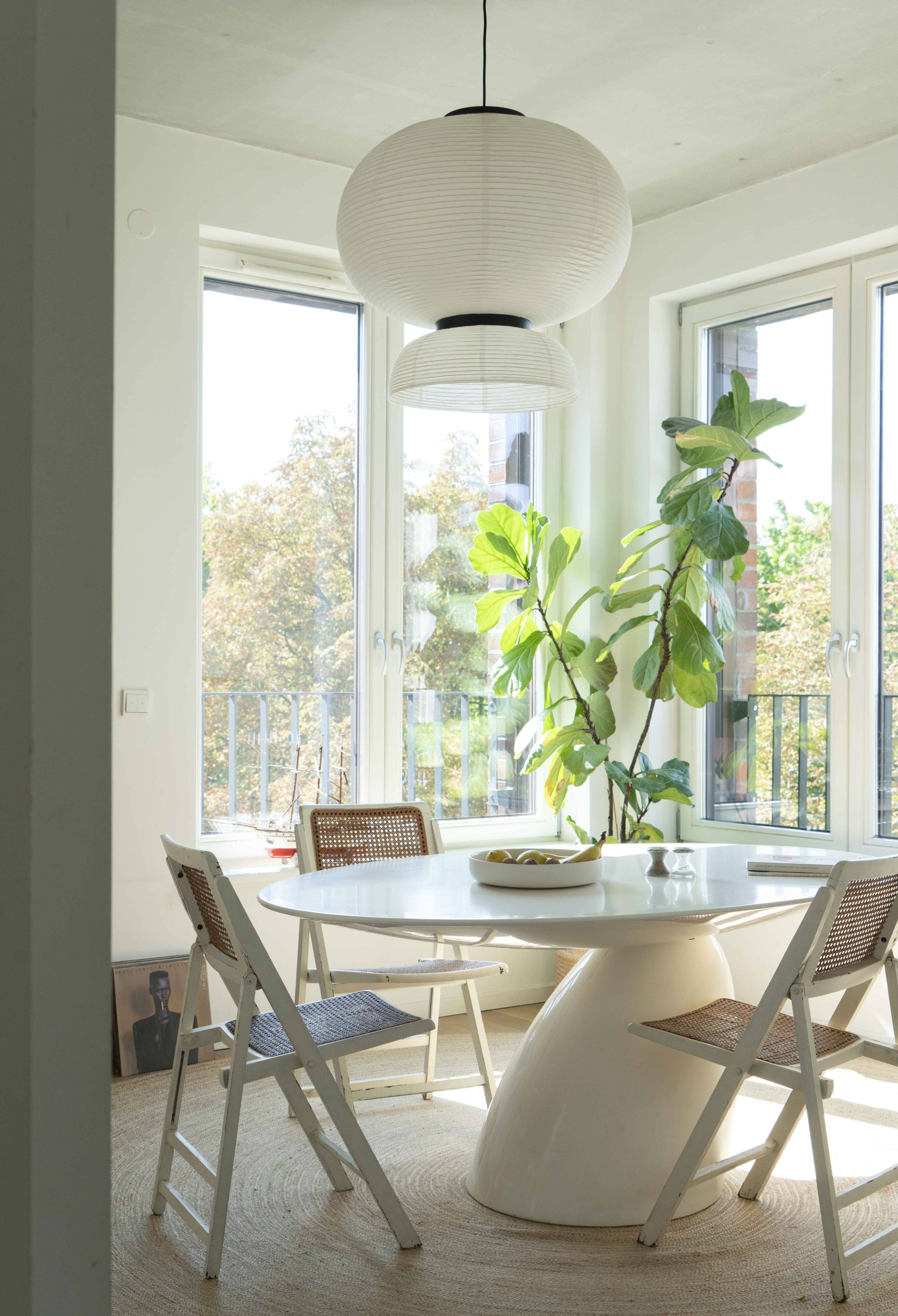 Parabel by Eero Aarnio