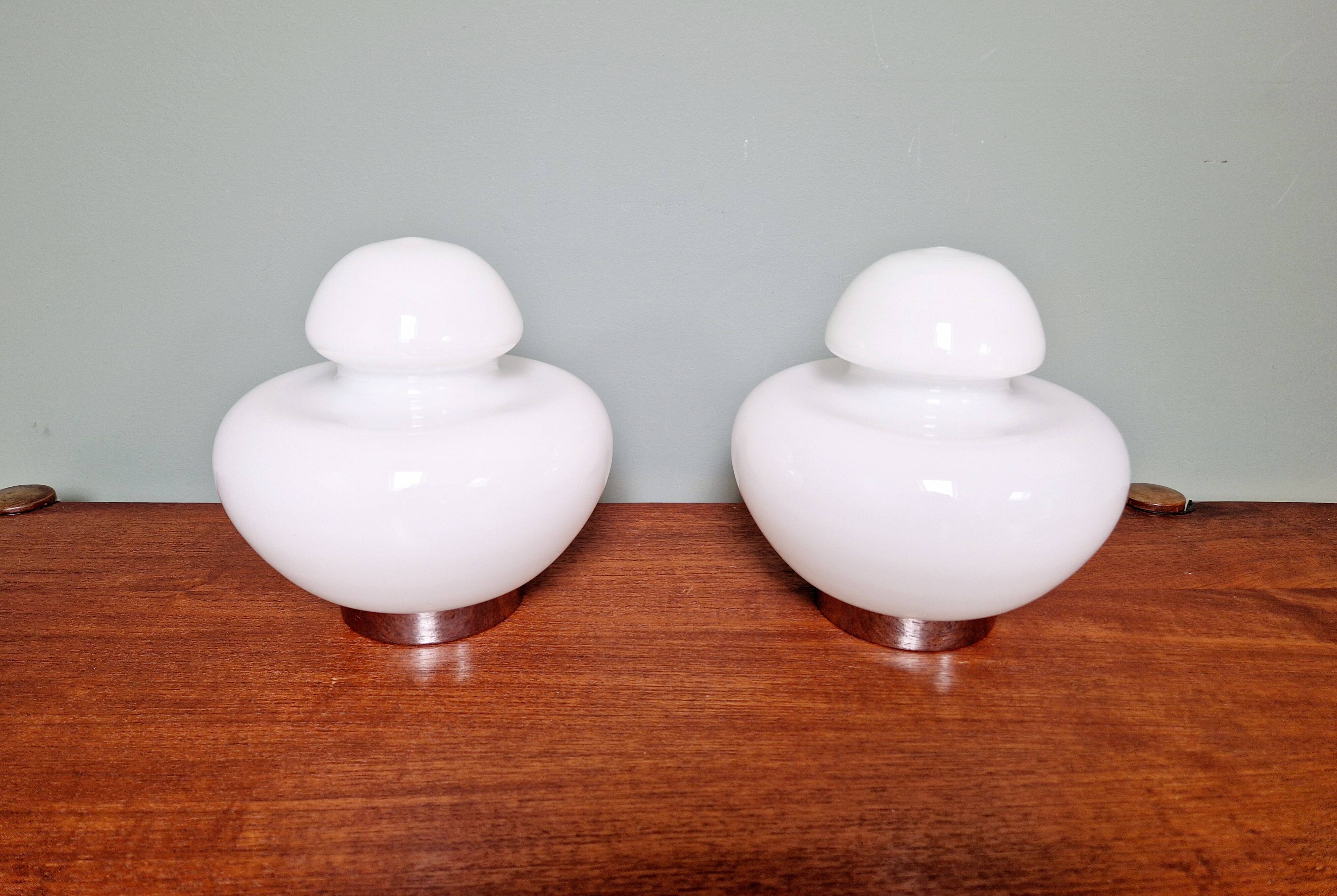 Space Age table lamp in white opaline, 1970s