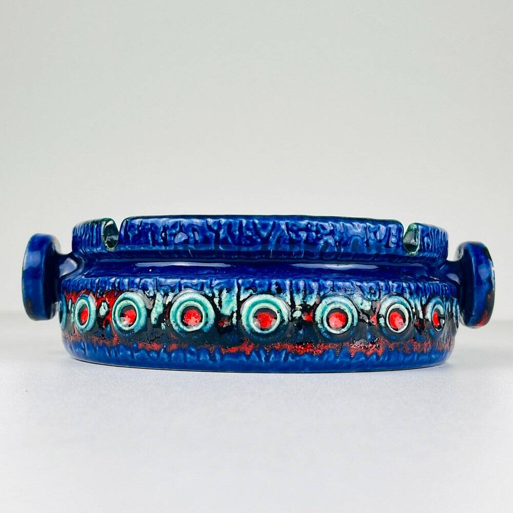 Relief Series Saturn ashtray in ceramic attributed to Dümler & Breiden, West Germany, 1970s.