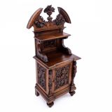 Commode sculptée, France, vers 1880.