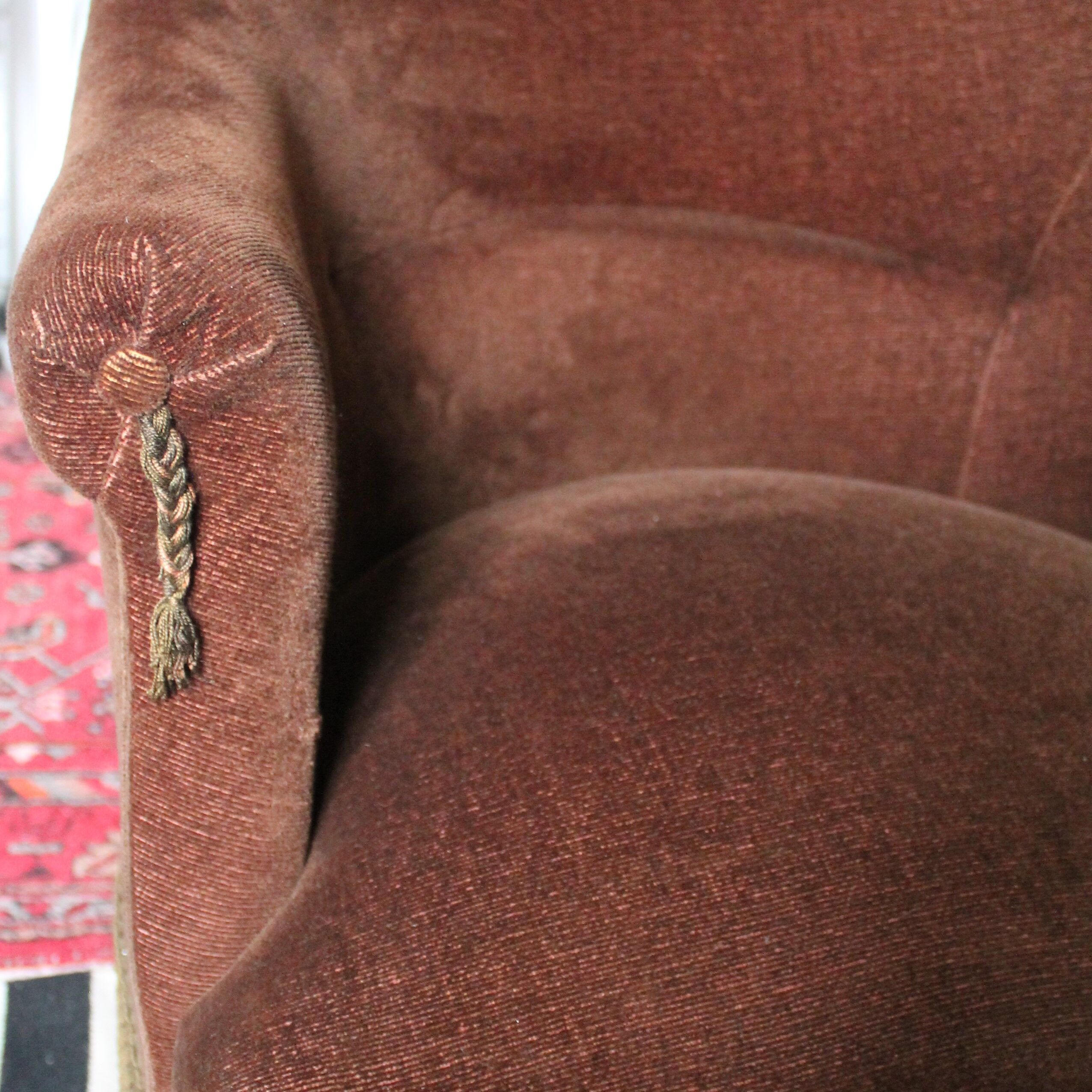 Fauteuil crapaud  & ottoman vintage velours brun profond