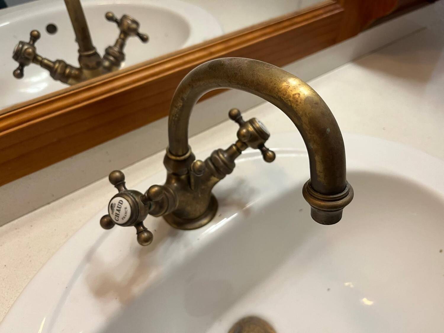 Meuble de toilettes / salle de bain