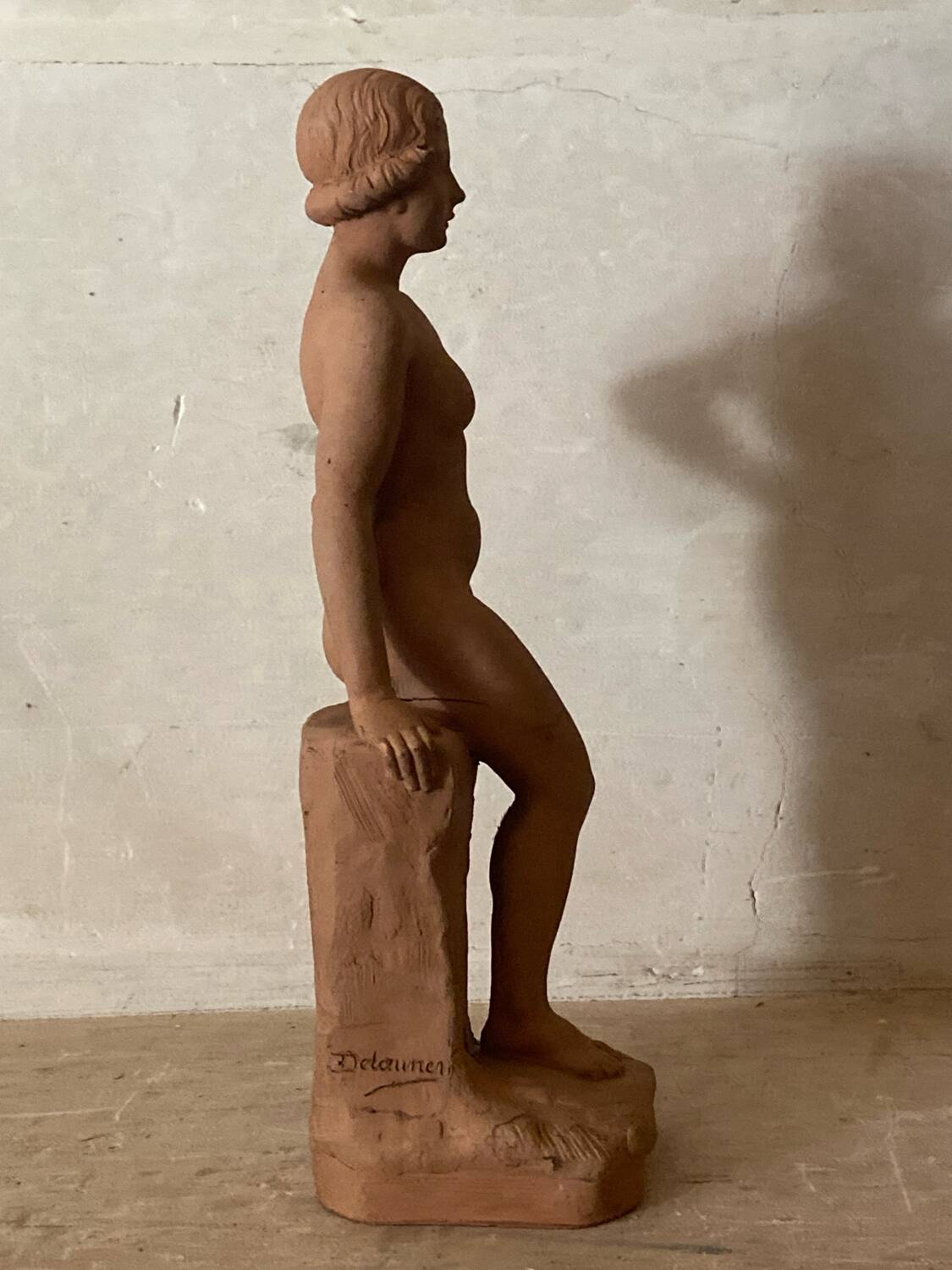 Antique Art Deco sculpture signed Delauner – Terracotta – 26 cm