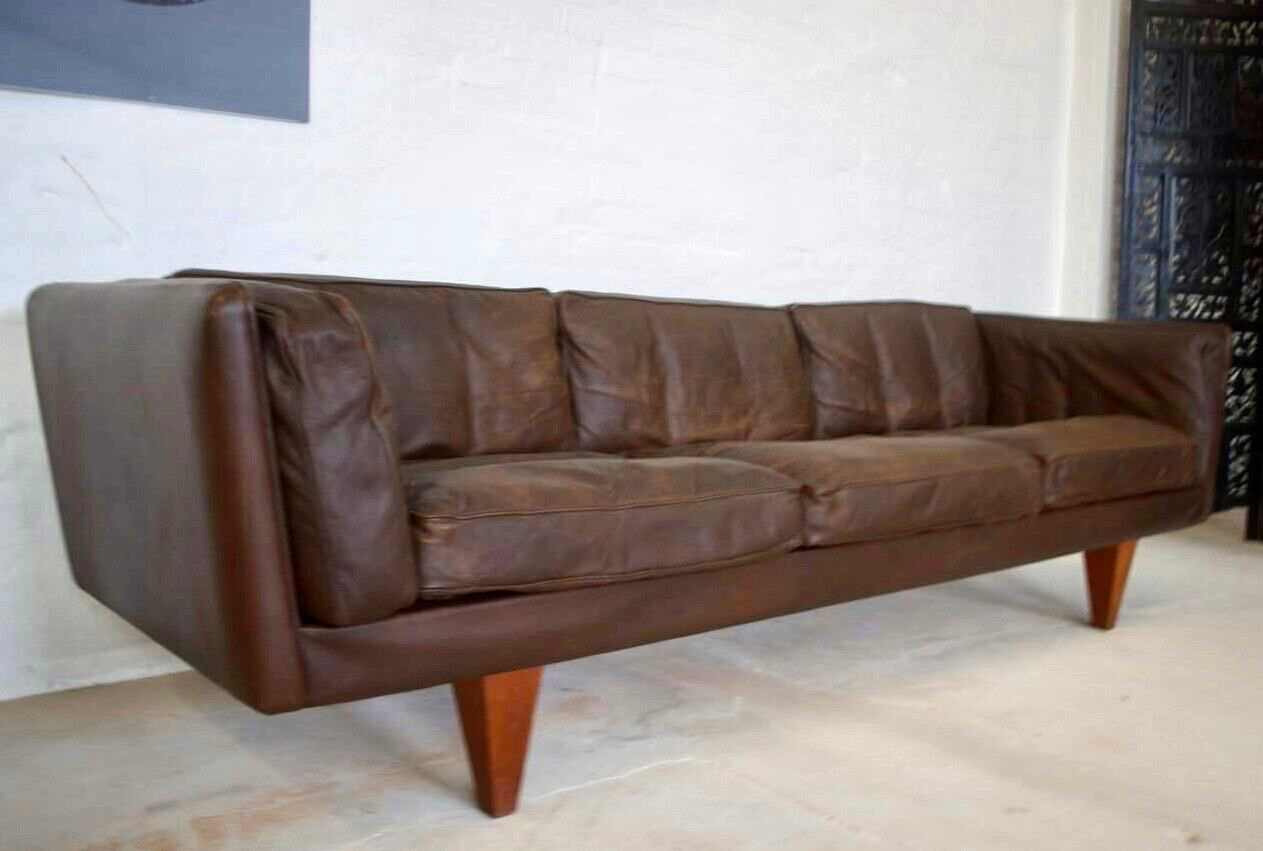 Vintage danish mid-century 3 person brown leather sofa by illum wikkelsø model v11