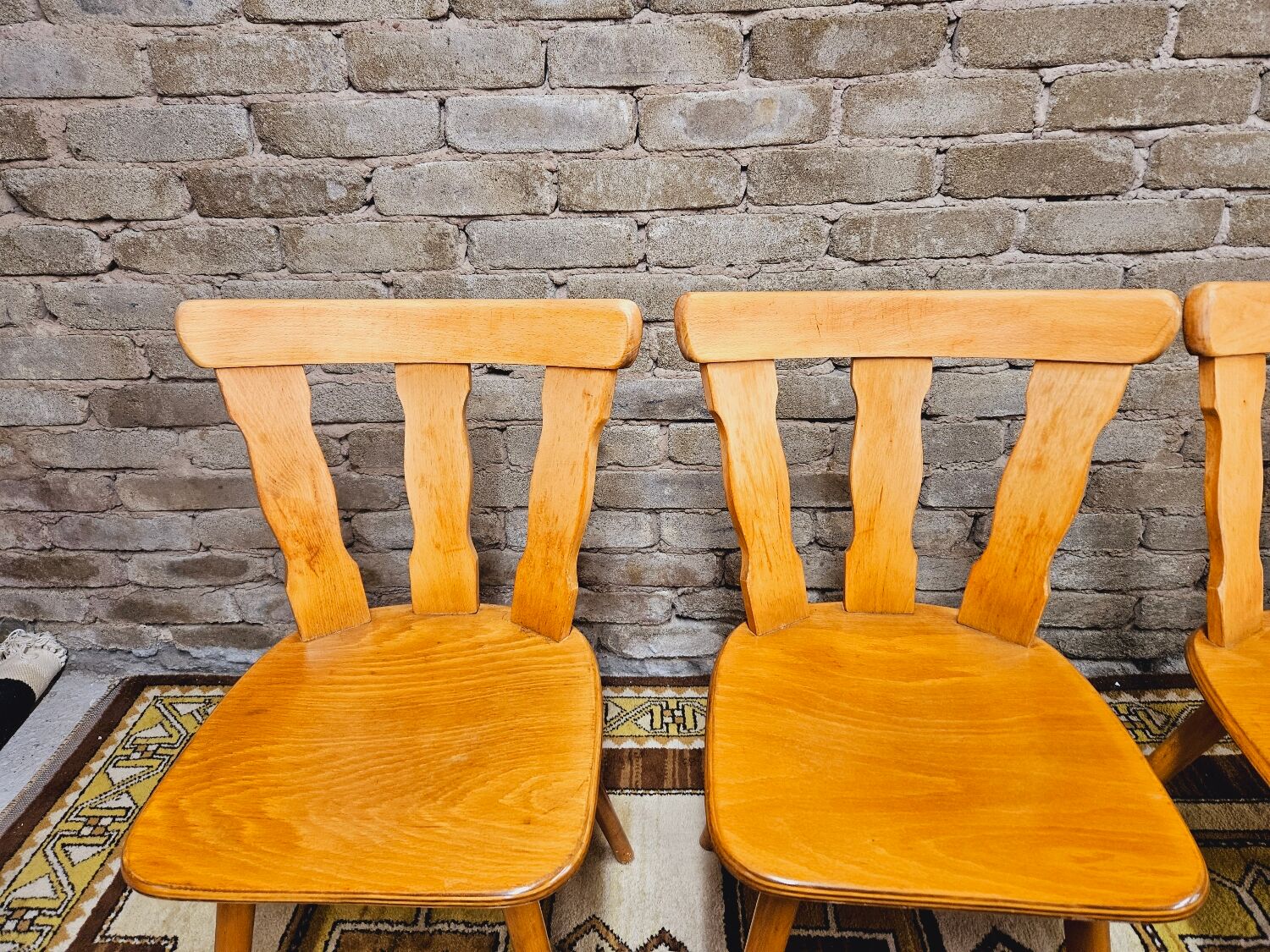 Series of 6 bistrot chairs year 1970