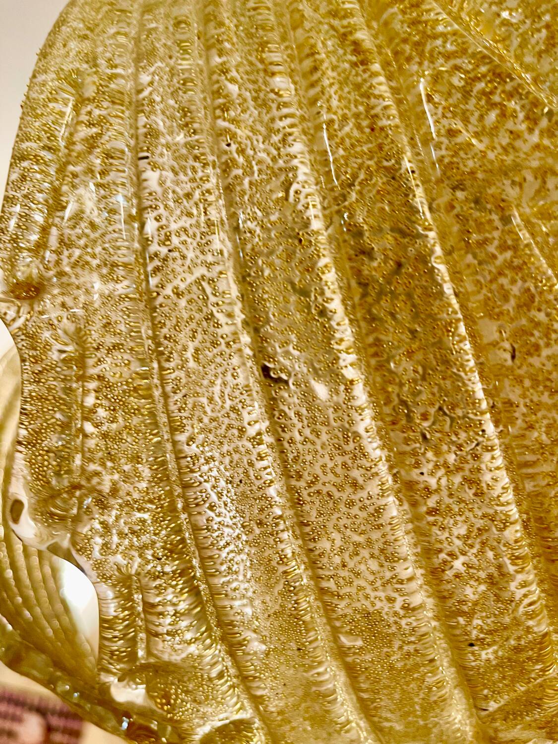 Murano glass chandelier with gold inlay by Barovier Toso, Italy 1960