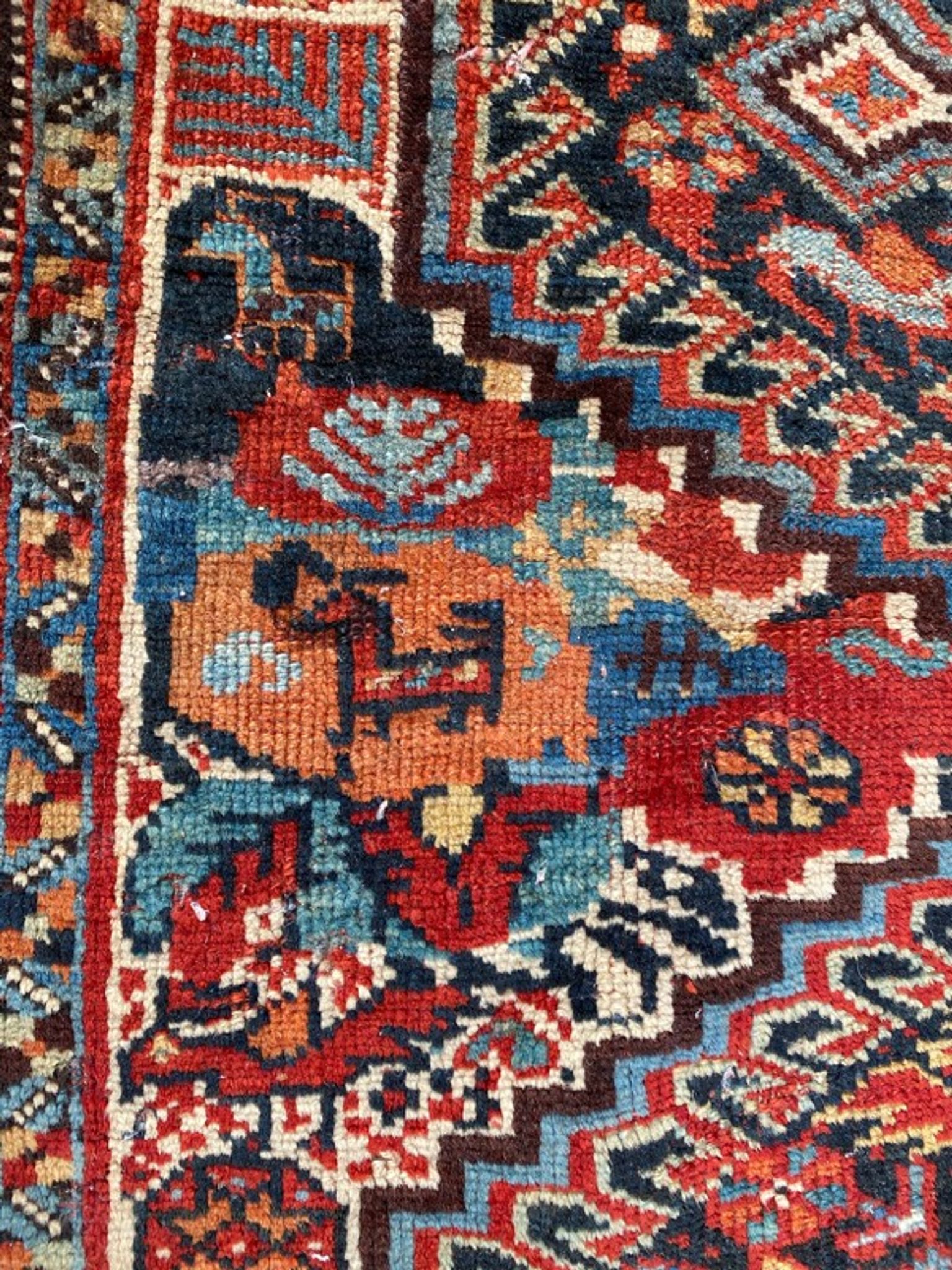 Ancient persian ghashghai carpet 130x182 cm