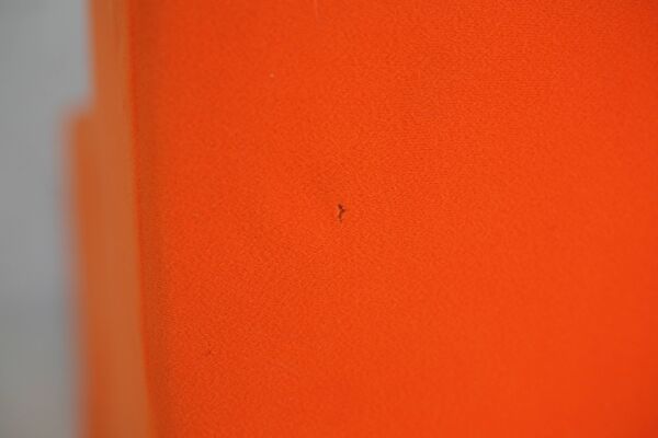 Fauteuil ''space age'' mousse et jersey orange. Circa 1970