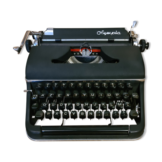 Vintage typewriter olympia sm2 (made in western germany)