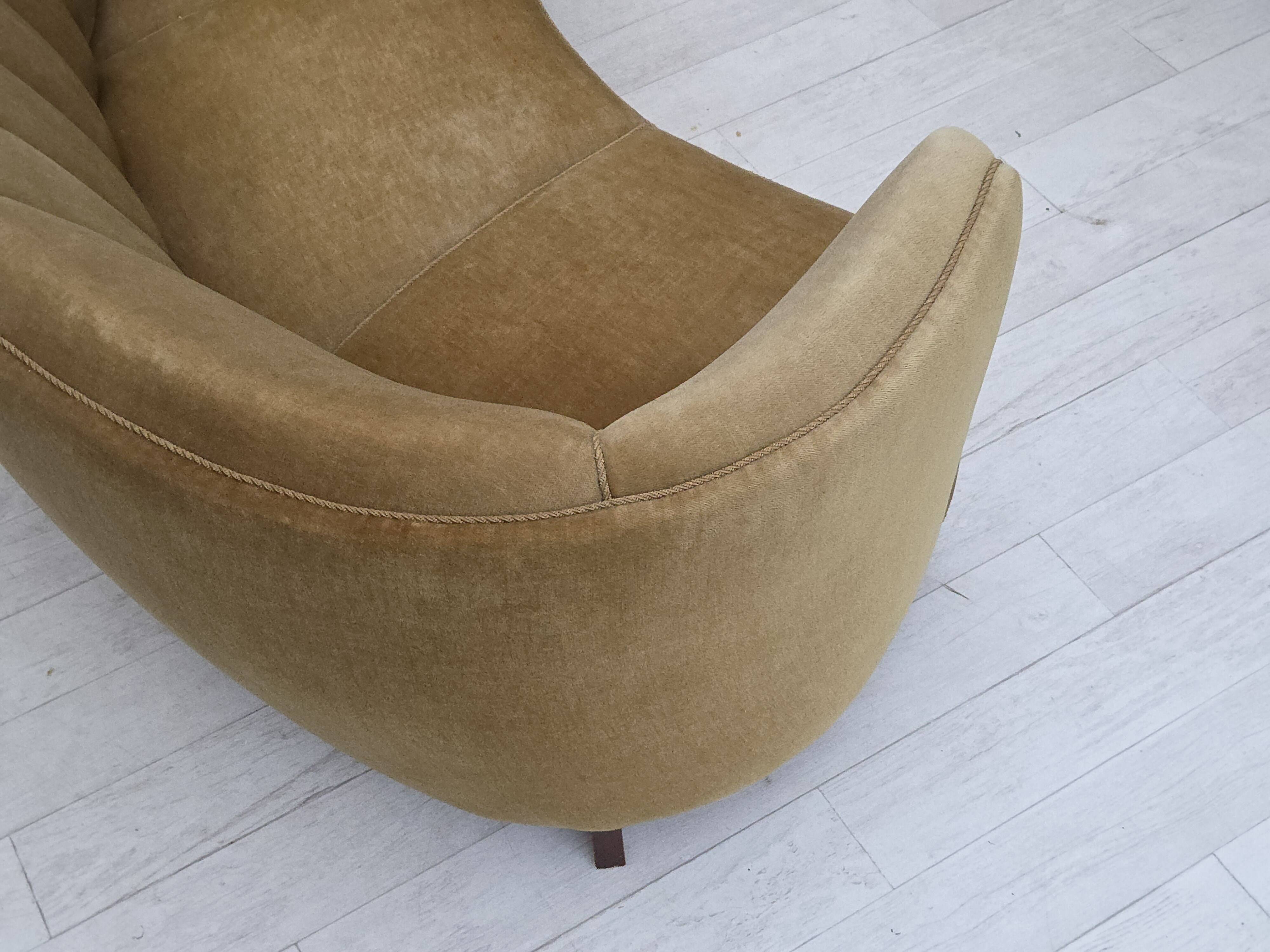 1960s, 3-seater Danish "Banan" sofa, original olive/green furniture velour.