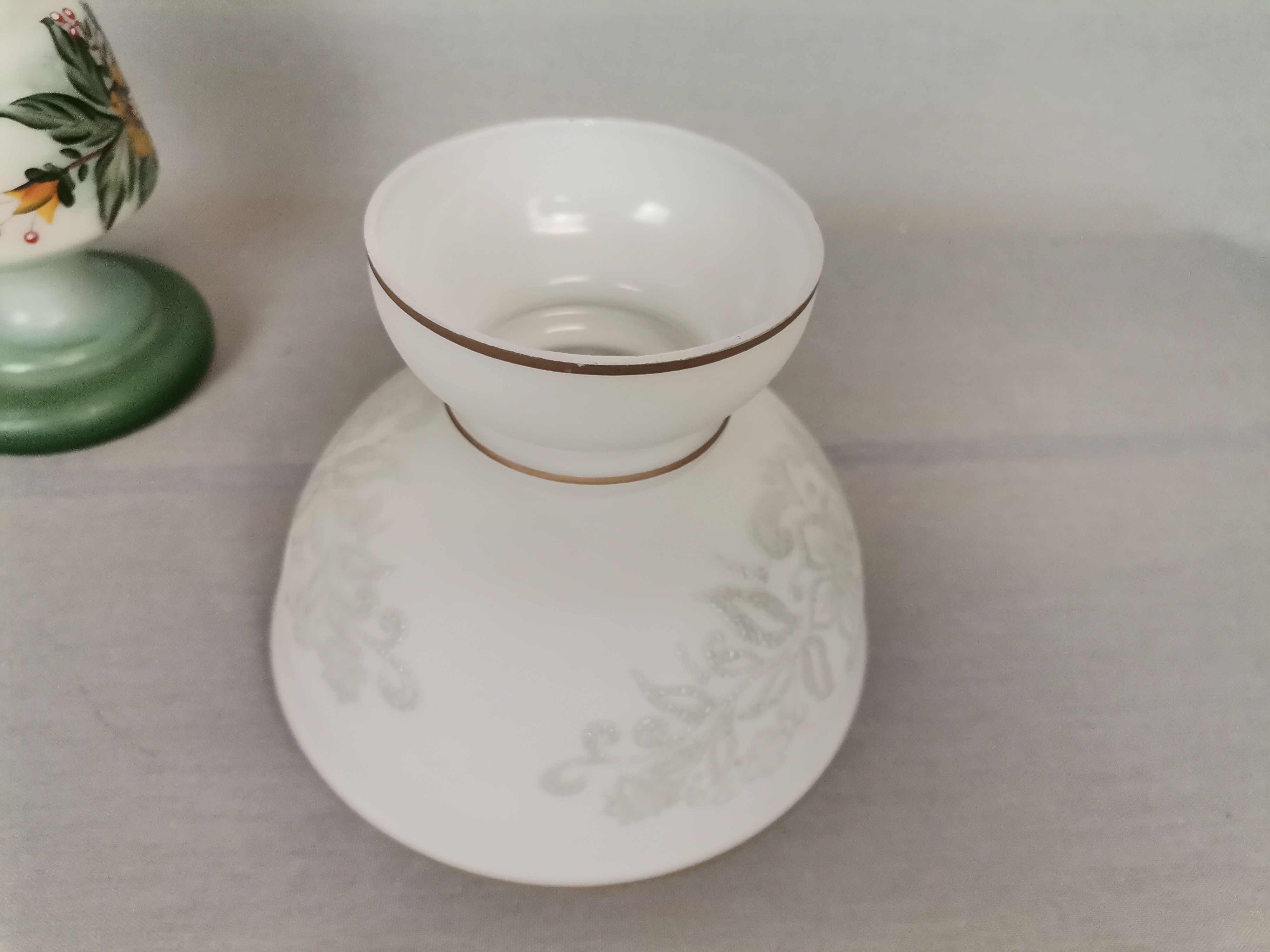 French country 1960s rustic green ceramic and glass vintage table lamp