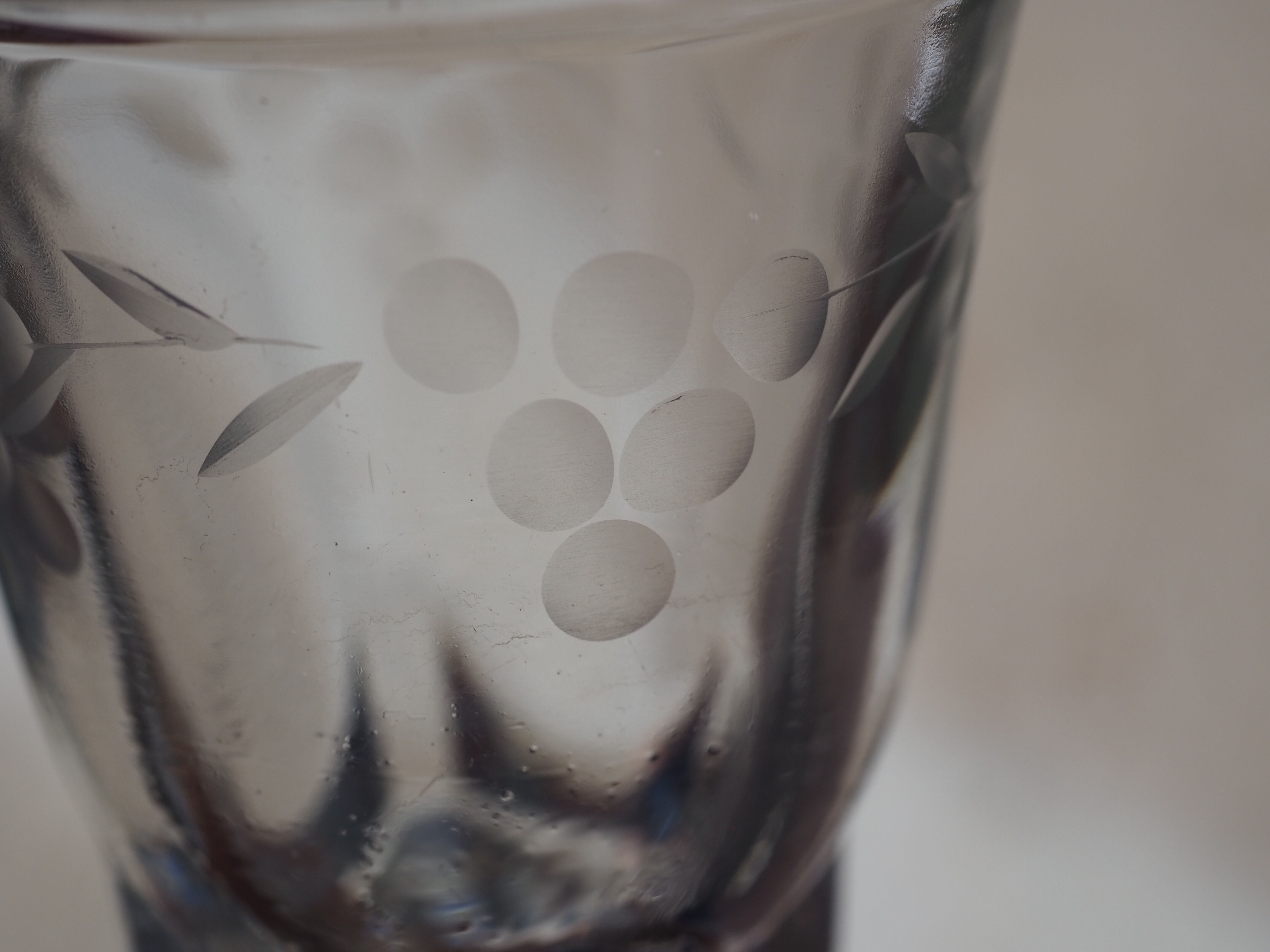 12 engraved liqueur glasses – from the 1960s-1970s