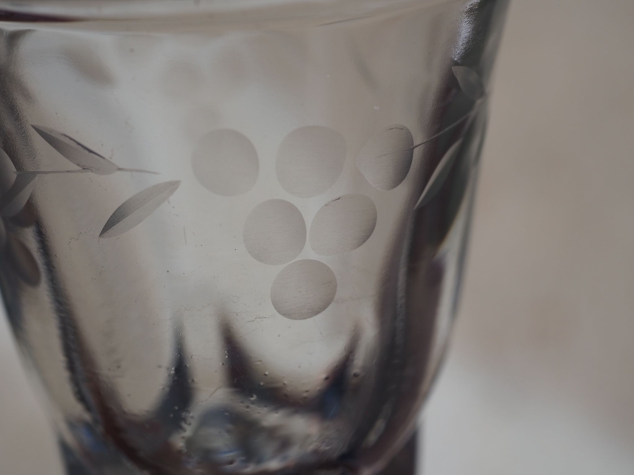 12 engraved liqueur glasses – from the 1960s-1970s