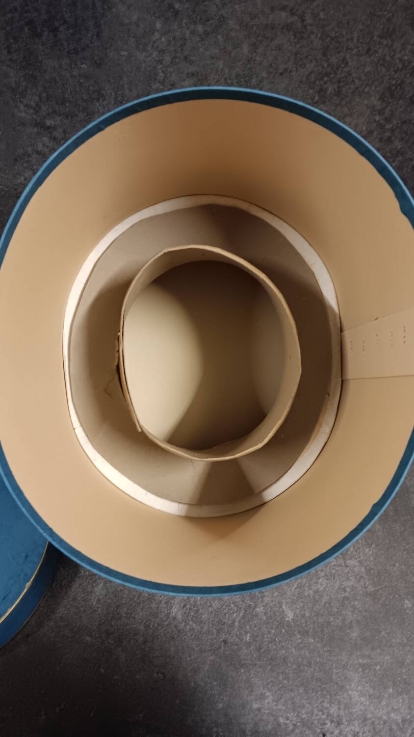 Lincoln bennett english hat box