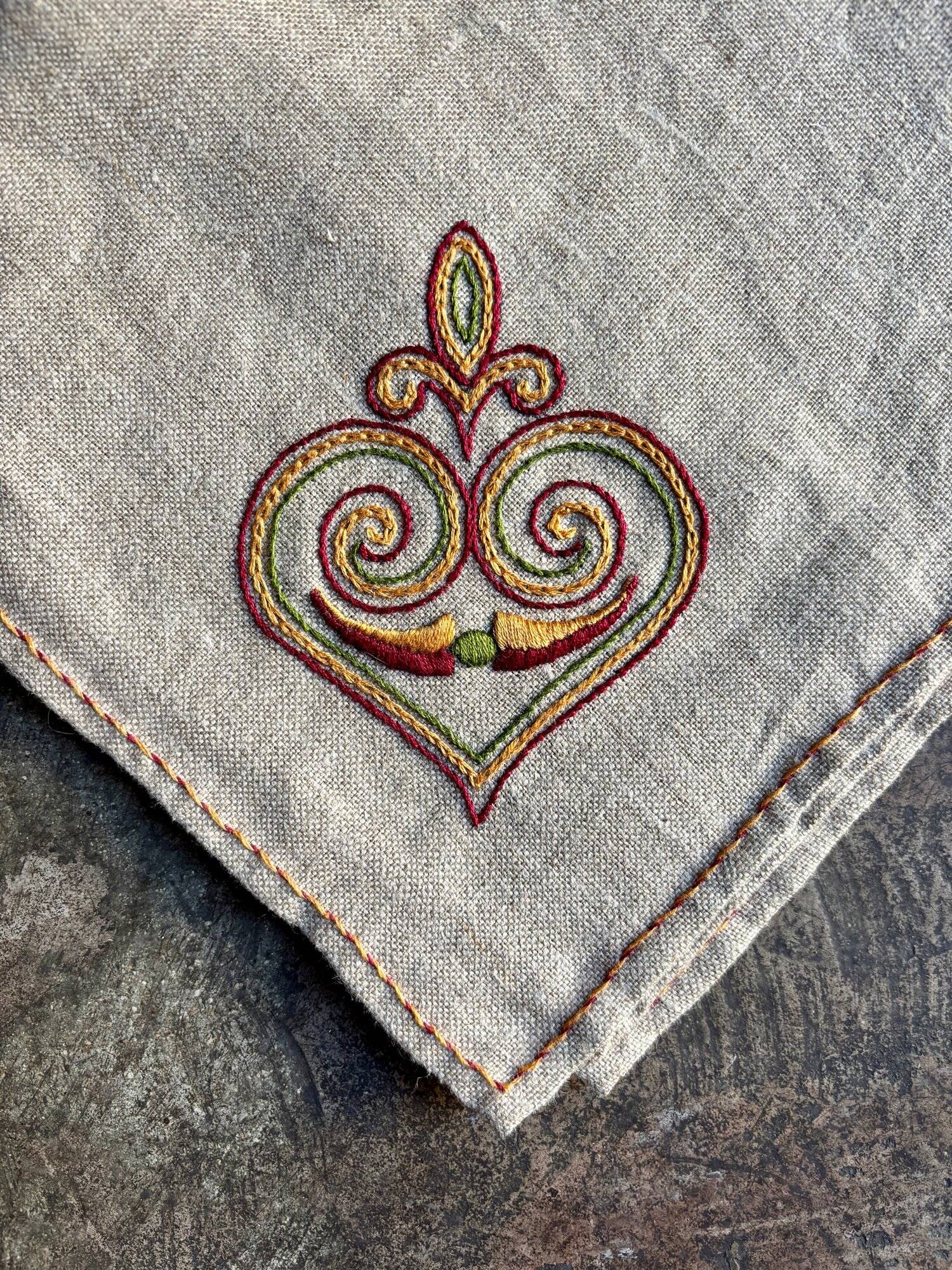 Embroidered hemp tablecloth and 12 napkins