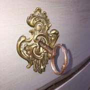 Louis XV rococo curved commodus