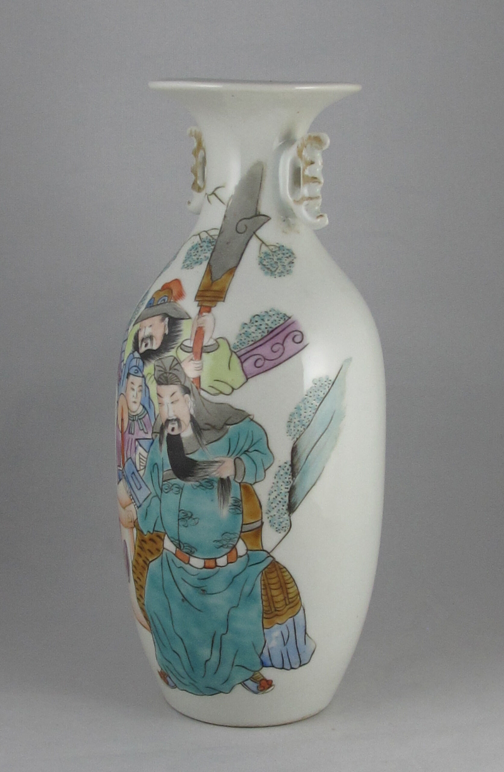 Chinese porcelain vase