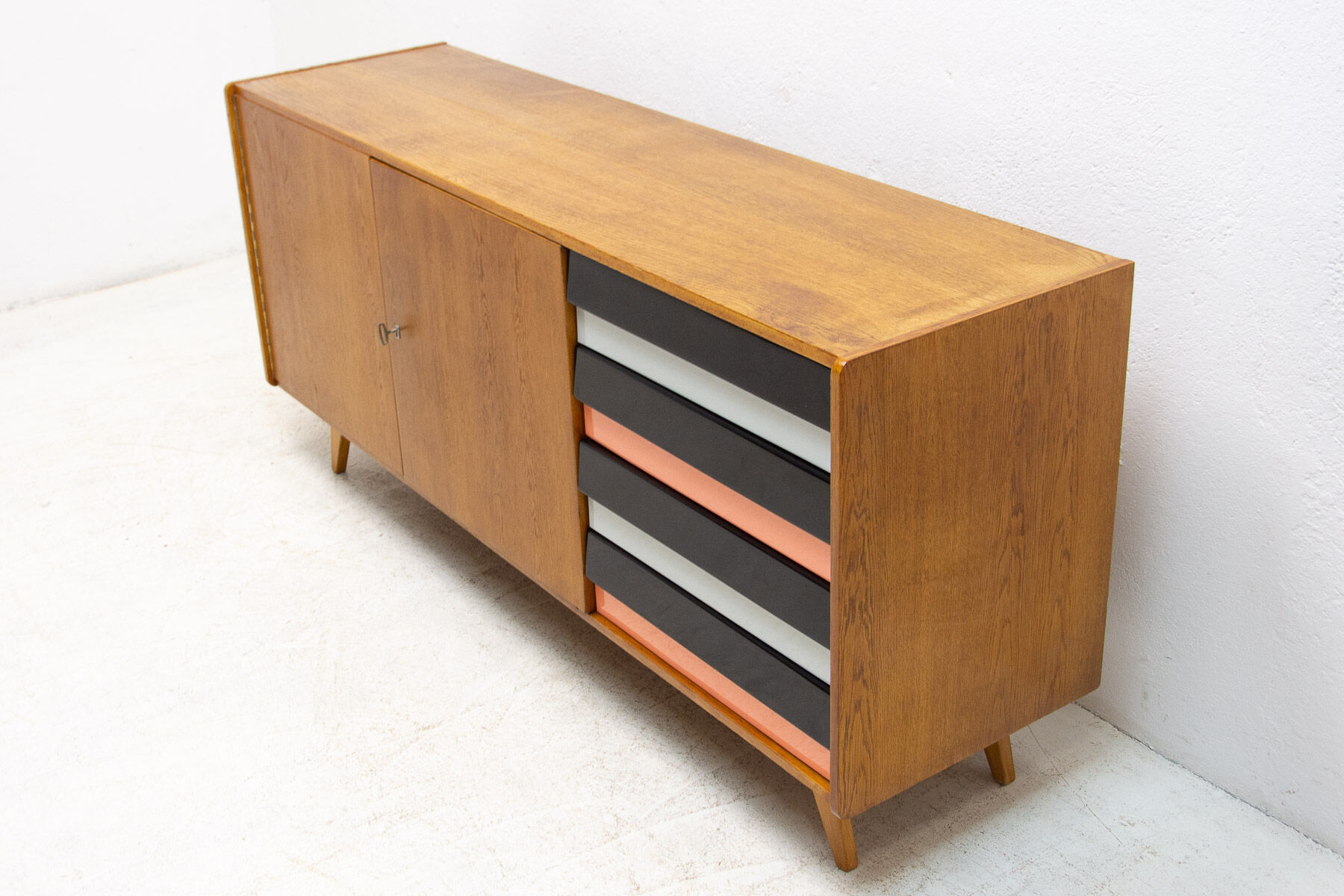 Mid Century U-460 sideboard by Jiří Jiroutek for Interiér Praha