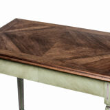 Extra table
