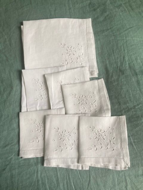 Embroidered tea tablecloth and towels
