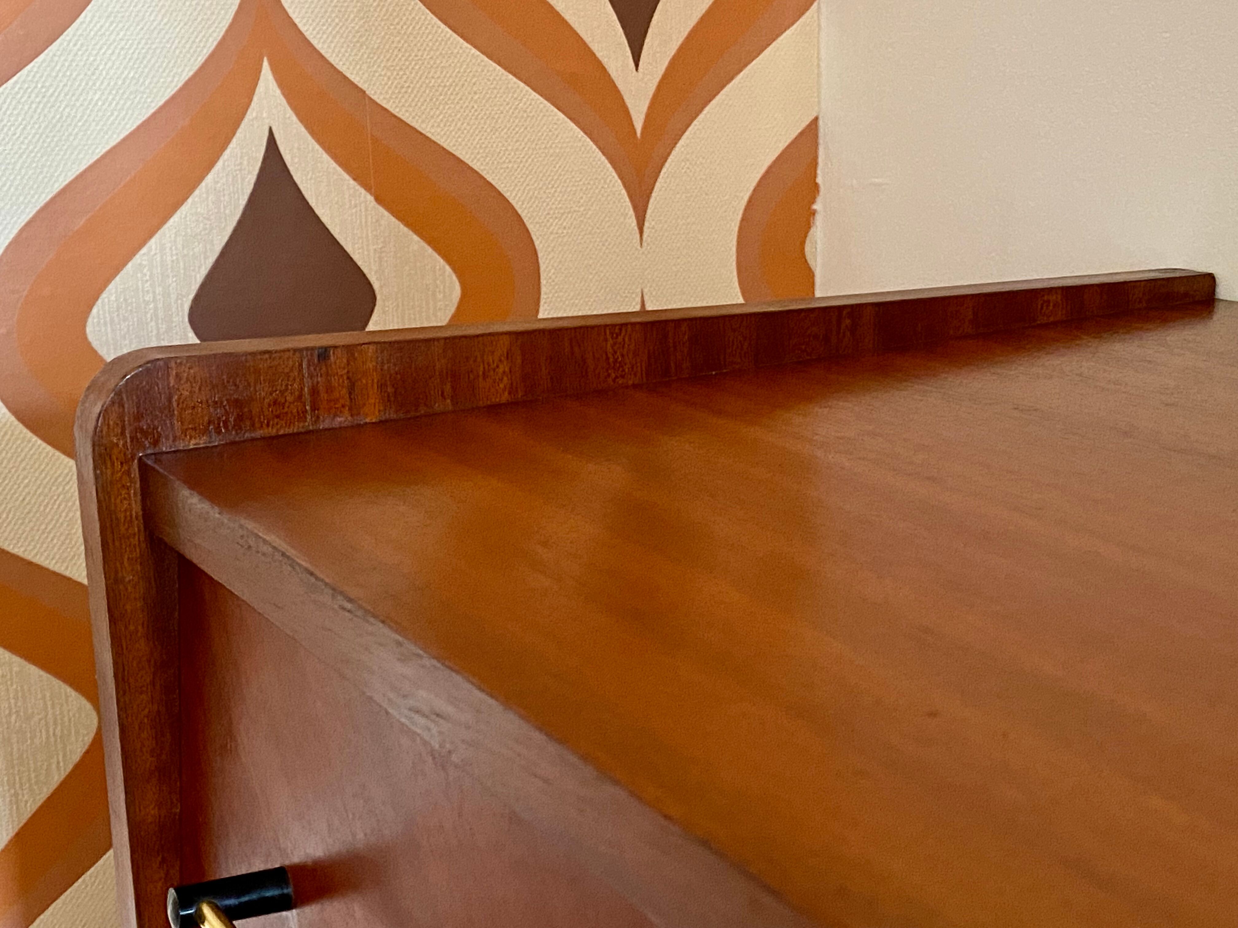 Vintage chest of drawers