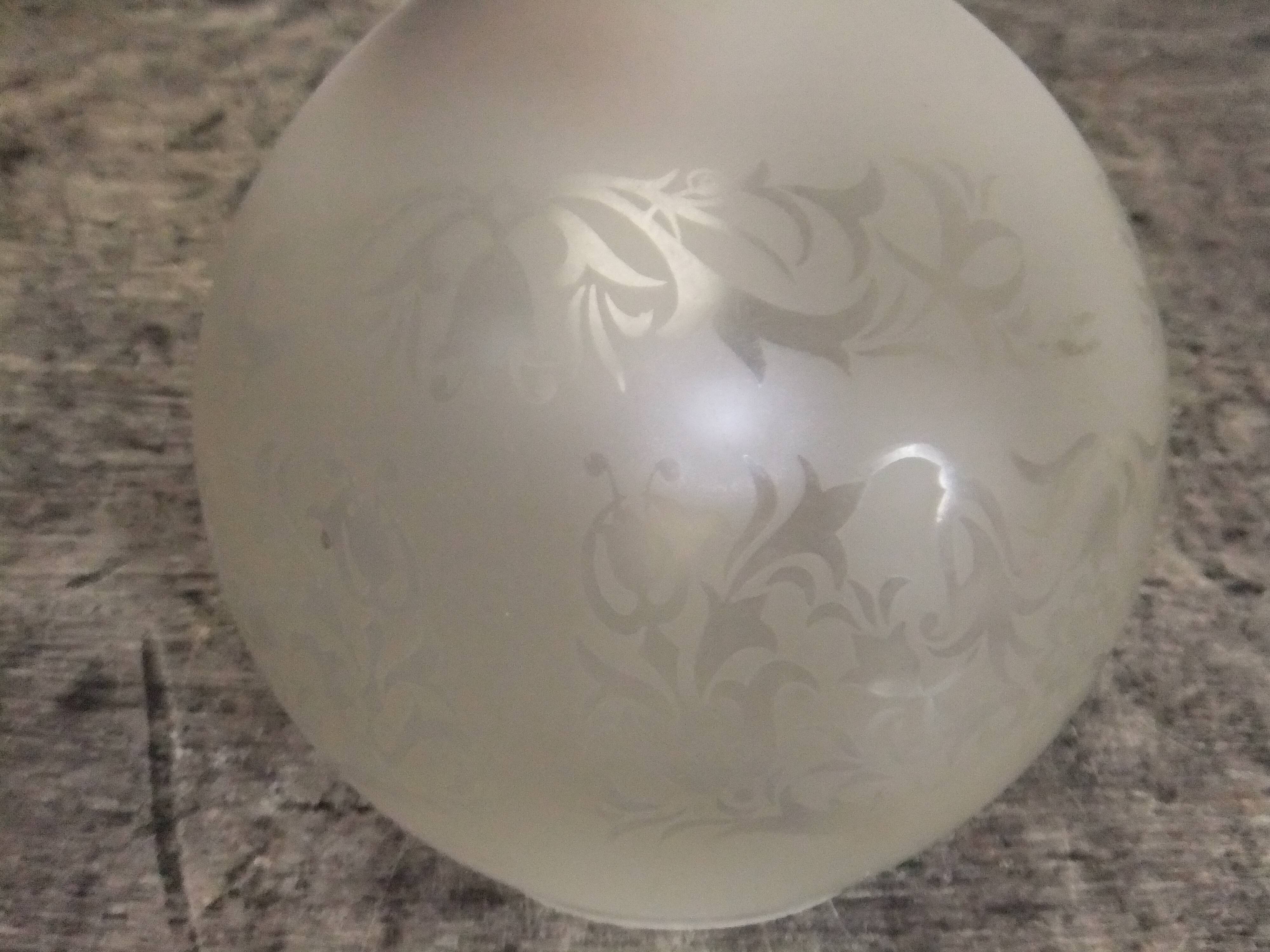 Engraved glass globe tulip oil lamp