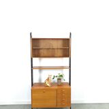 Armoire design en teck Musterring avec pieds noirs