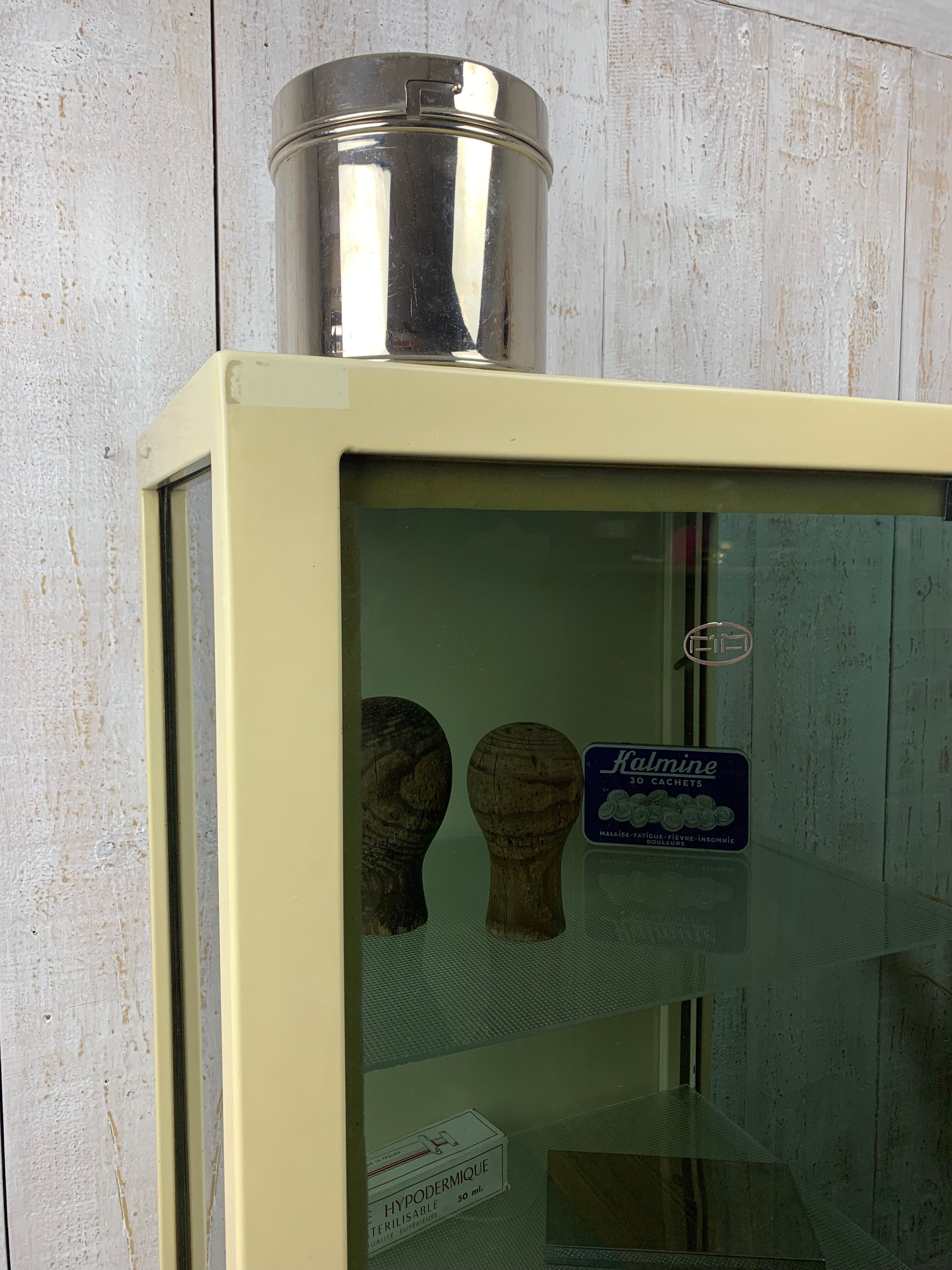 Vintage infirmary showcase