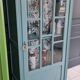 Vitrine style art déco jolie monogramme B couleur impérial intérieur ouatine et tissus créateur