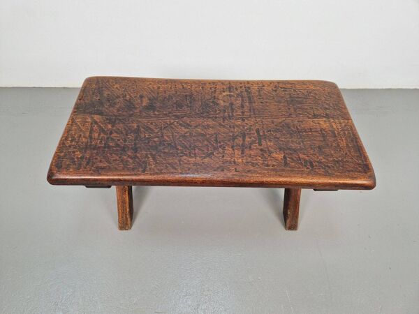 Table basse en chêne brutaliste à pieds croisés, Espagne, années 1930