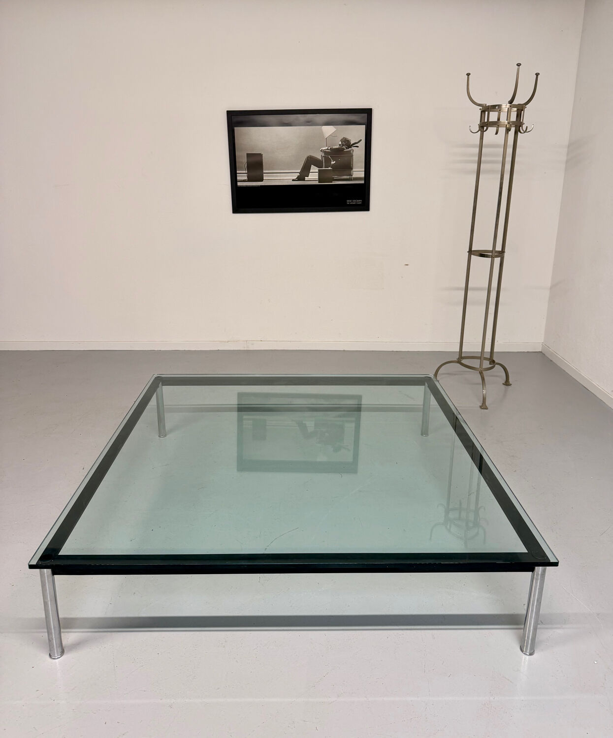 XXL coffee table LC10 design by Le Corbusier for Cassina, 1980s, glass.