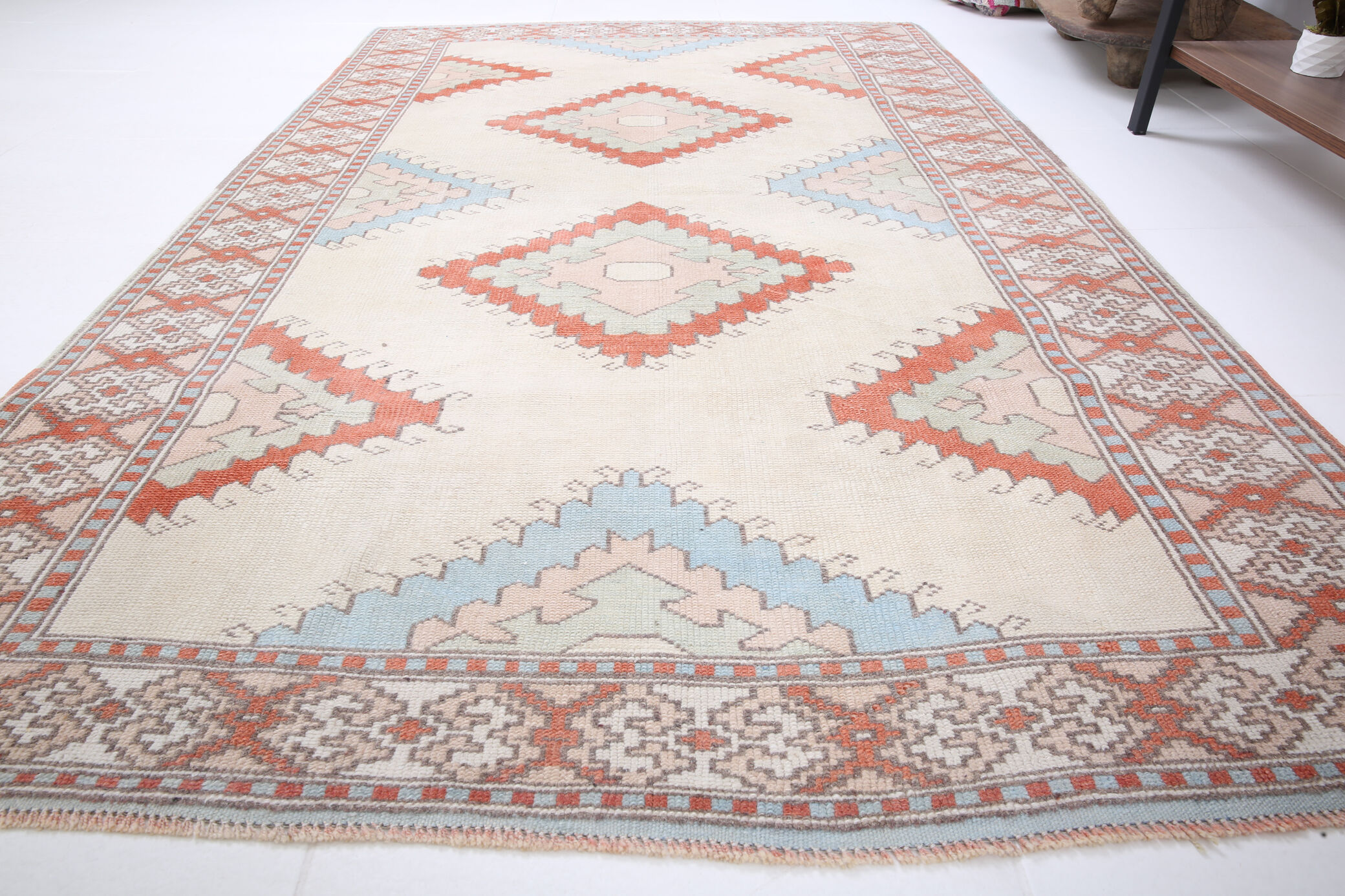 4x6 blue and beige handmade oushak rug