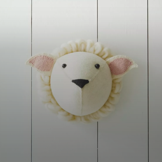 Trophée de chasse en peluche