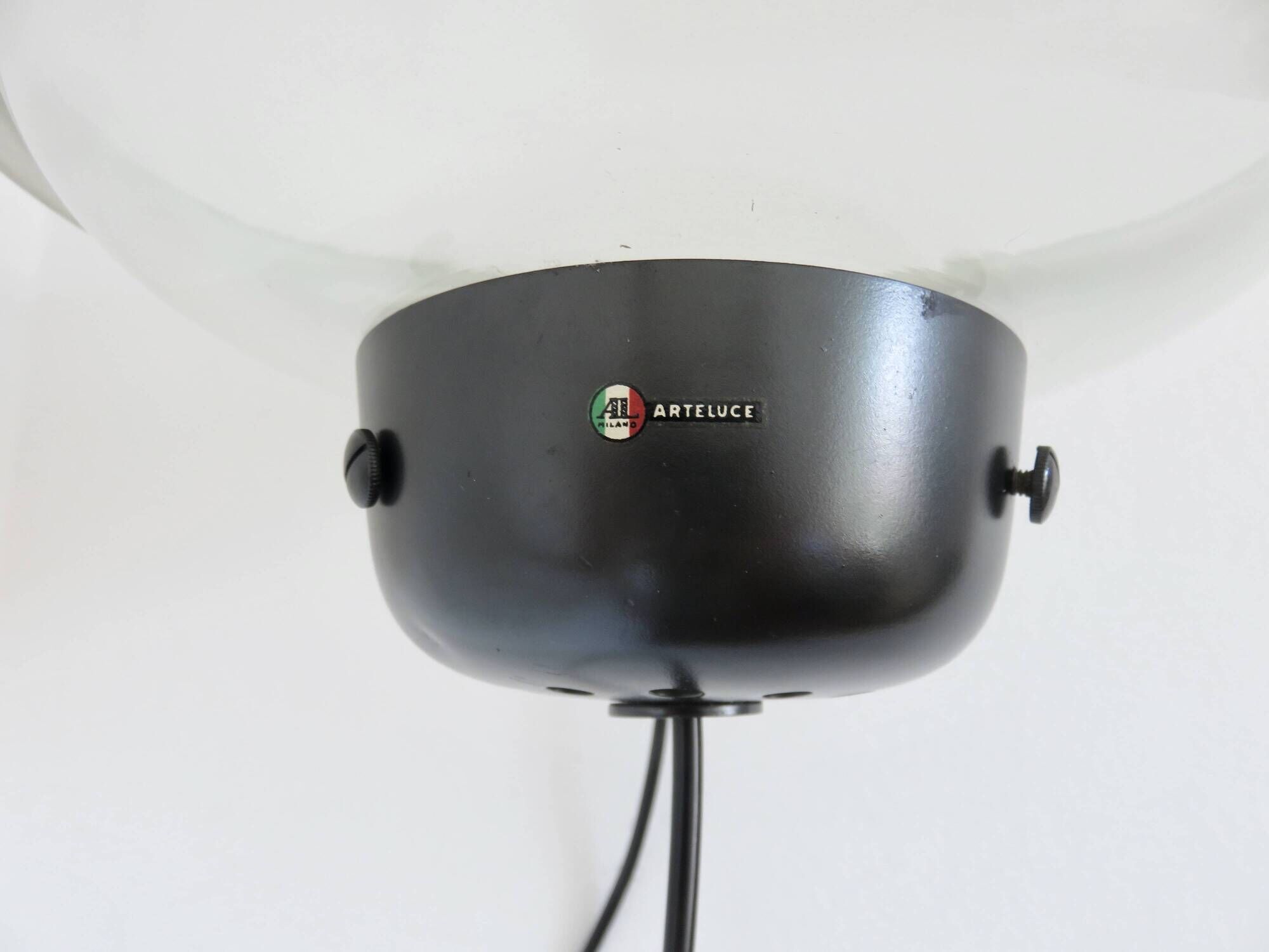 Gino Sarfatti, ARTELUCE, pair of wall lights no. 228 - year 1957