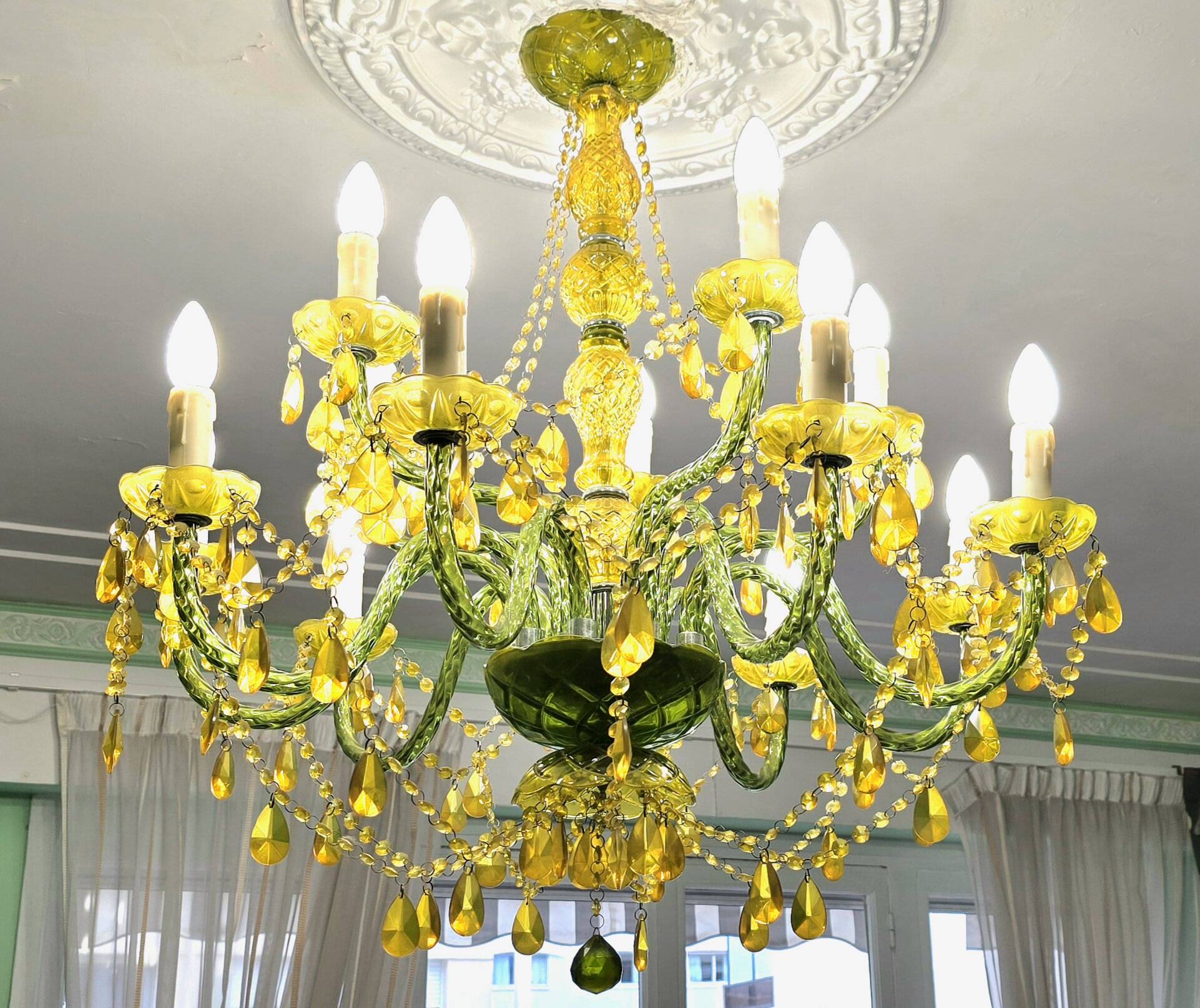 Large chandelier with glass and polypropylene pendants – 14 lights