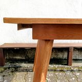 Dining table with tapered legs