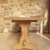 Farmhouse table