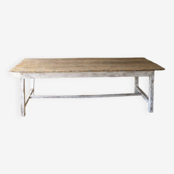 Large farm table for 10 people