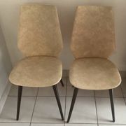 Lot de deux chaises années 60/70