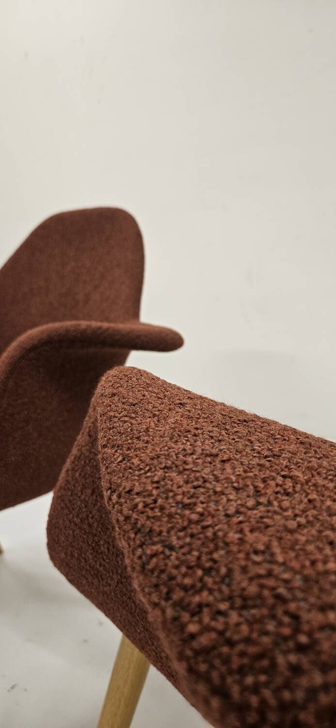 Chaise Boucle Charles Eames Organic de Vitra