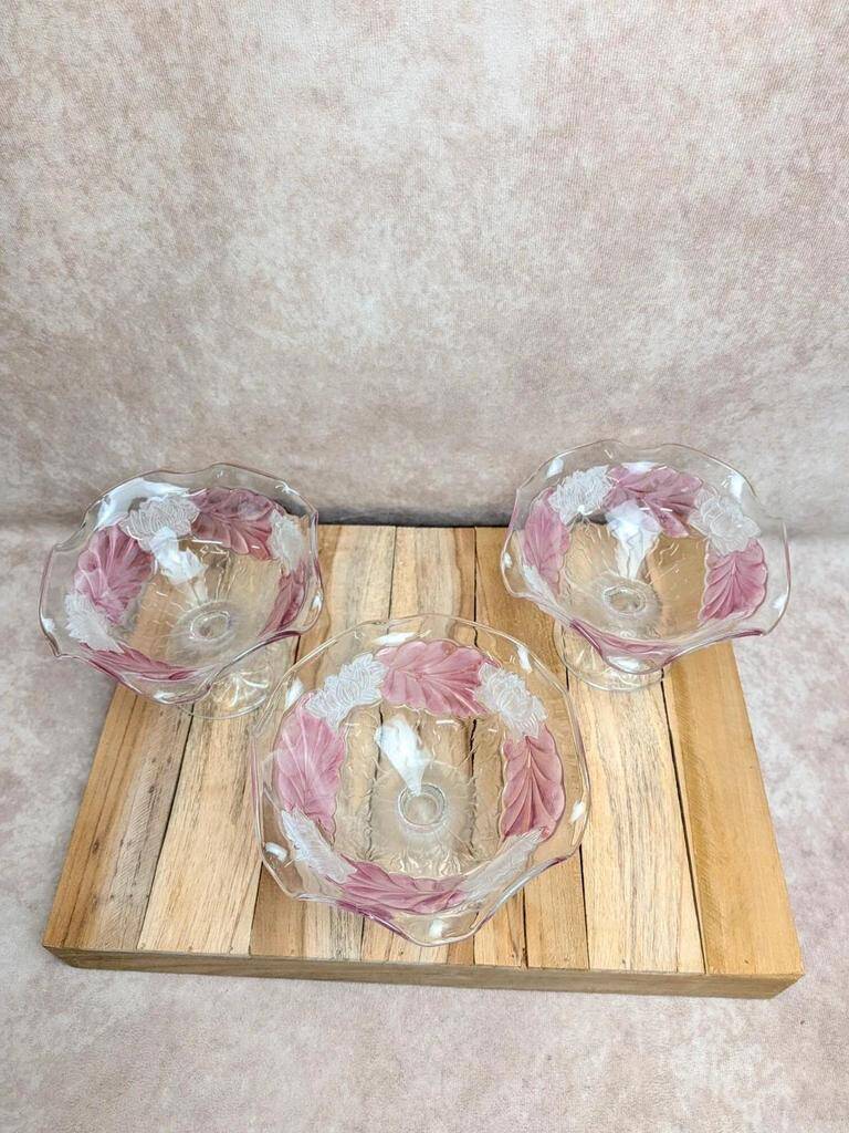 Set of 3 vintage pressed glass bowls with pink floral decoration.