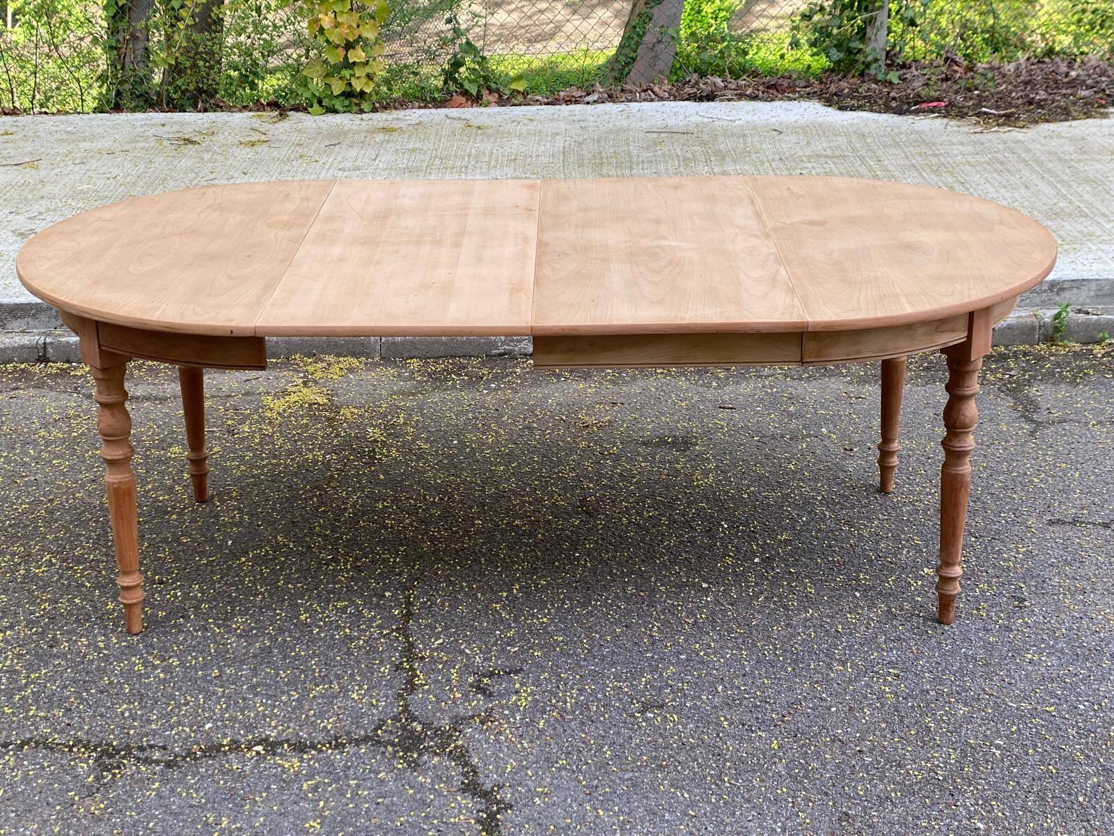 Renovated Louis Philippe round extendable dining table 115-2215cm 20th century