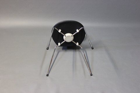 Myren design chair of Arne Jacobsen