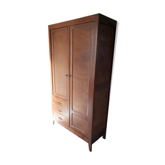 Armoire parisienne