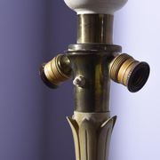 Lampadaire vintage en bois et en laiton Italie