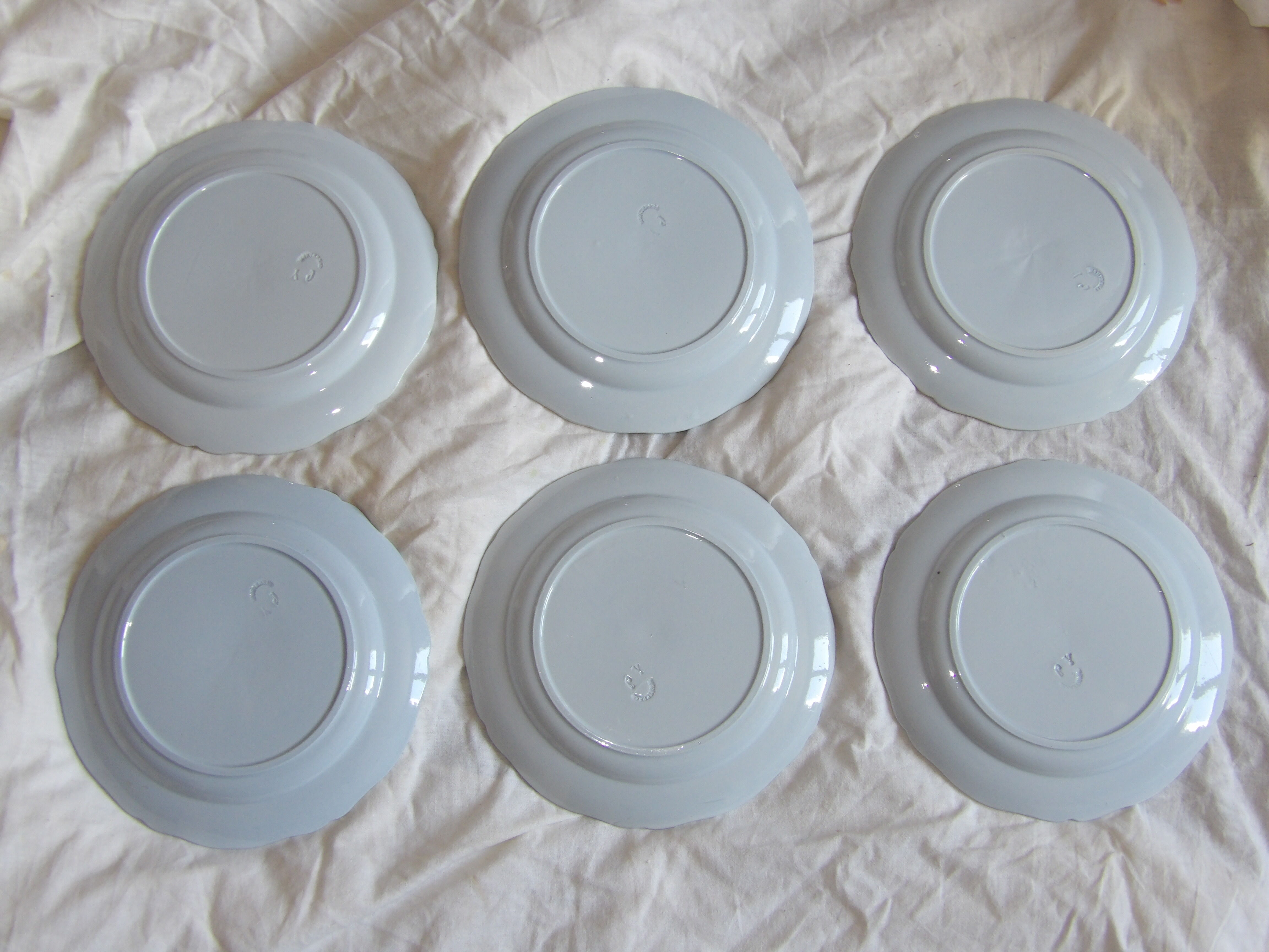 Montereau 6 plates faience fine white pearl restoration before 1819 hollow mark