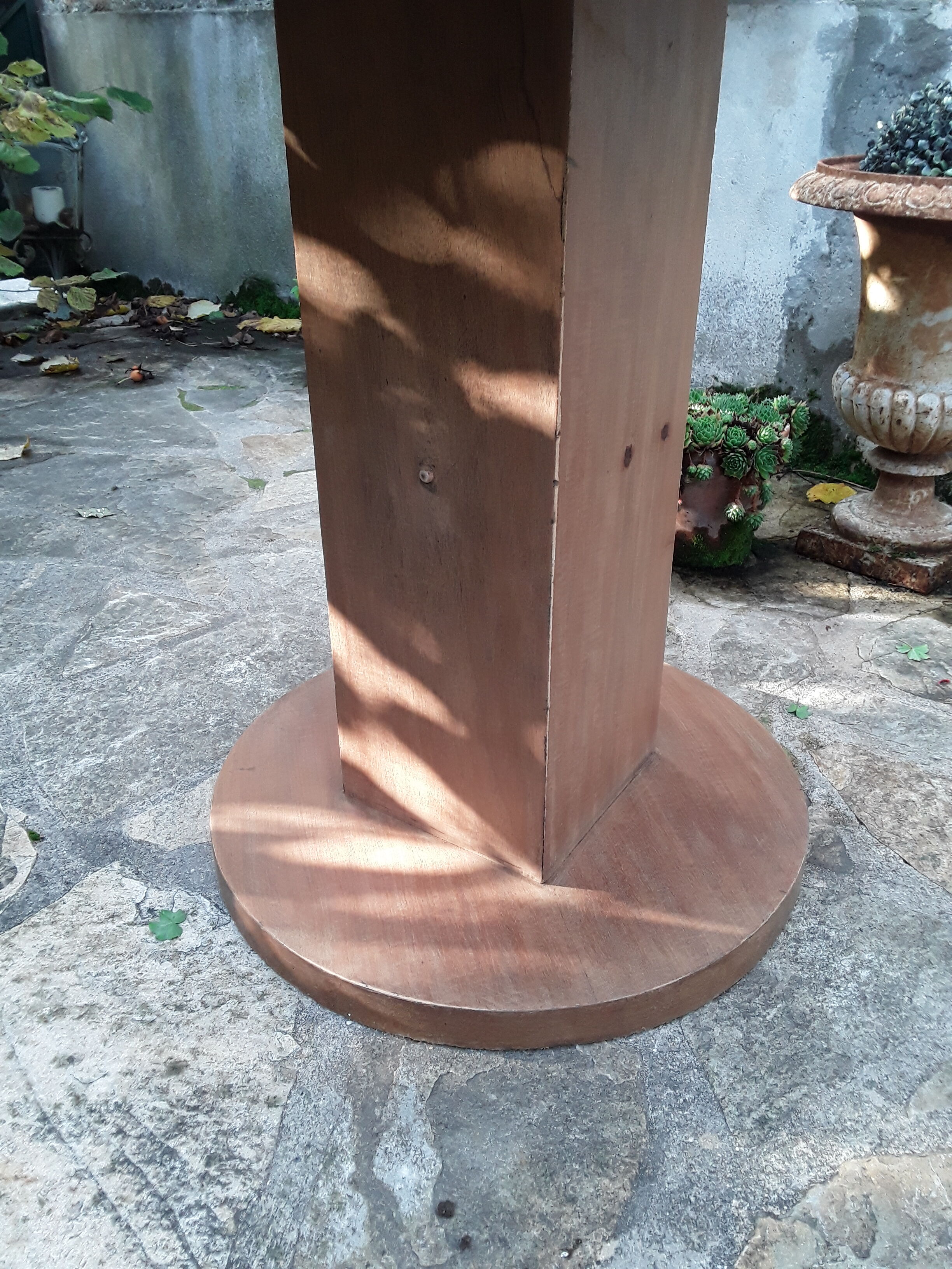 Round bistro table in vintage wood