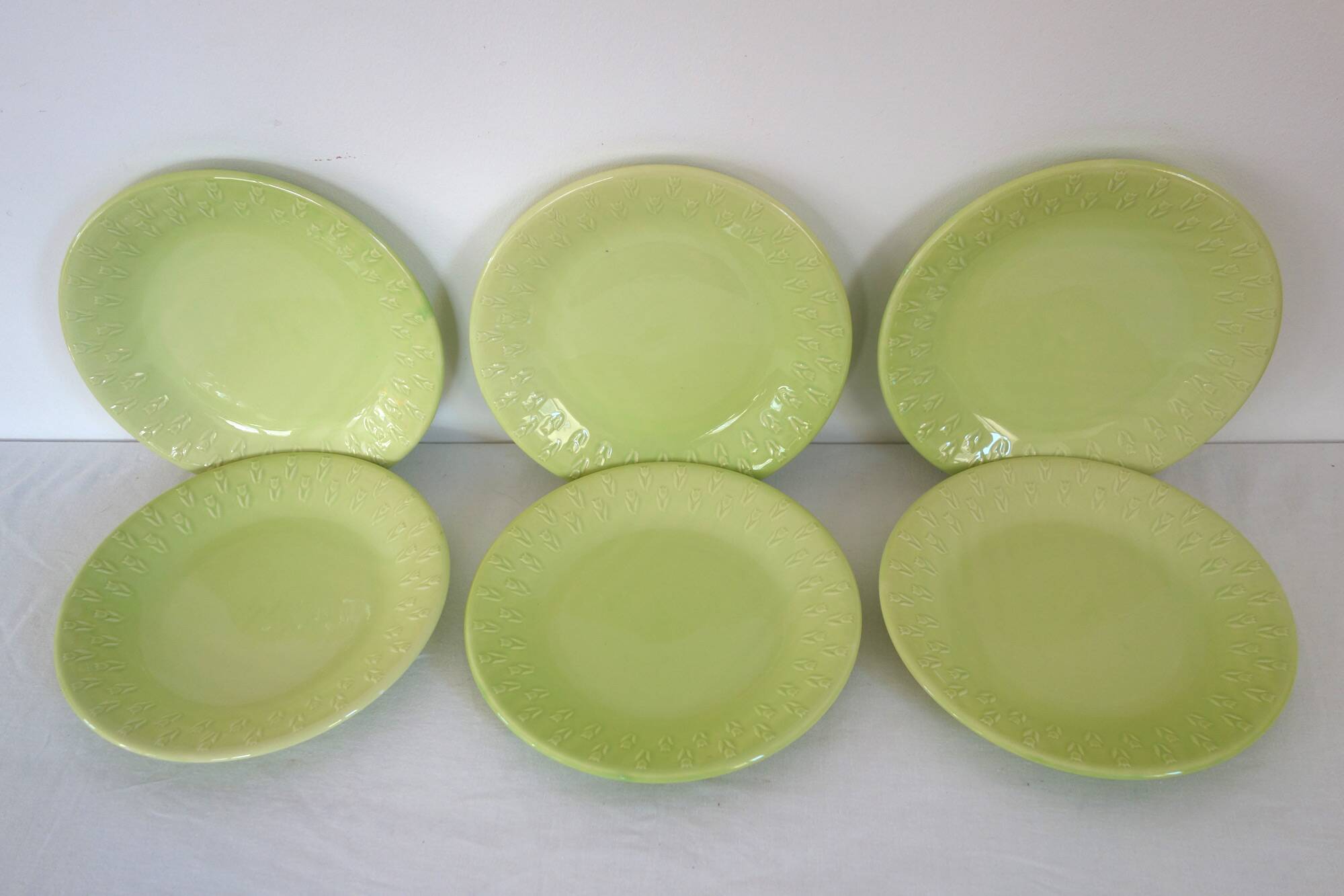 6 antique dinner plates and serving dish Ceramiche, Italy