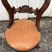 Chaise de harpiste en noyer massif milieu 19ème