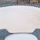 Lot de 6 chaises de salle à manger, bois et skaï blanc clouté, vintage, années 50